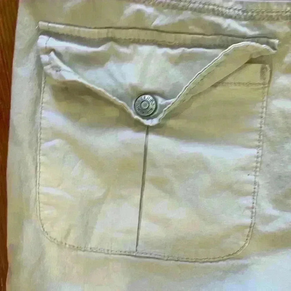 Motherhood Cargo stretch maternity Capris size large - Picture 11 of 11